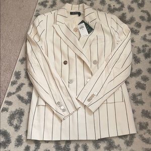 Classic strip Ralph Lauren blazer...Gorgeous!